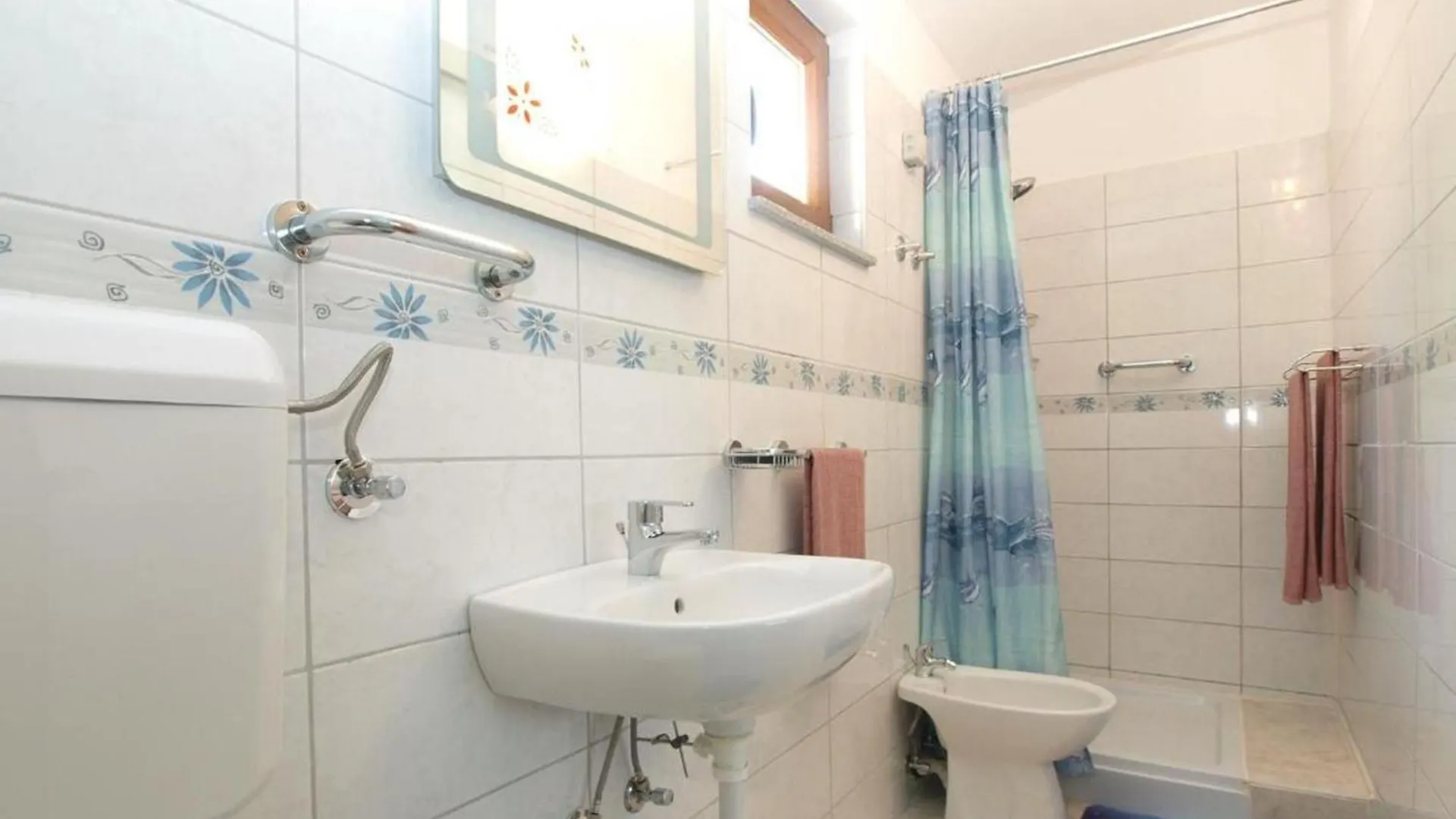 Cozy Apartment With Spacious Garden バニョレ