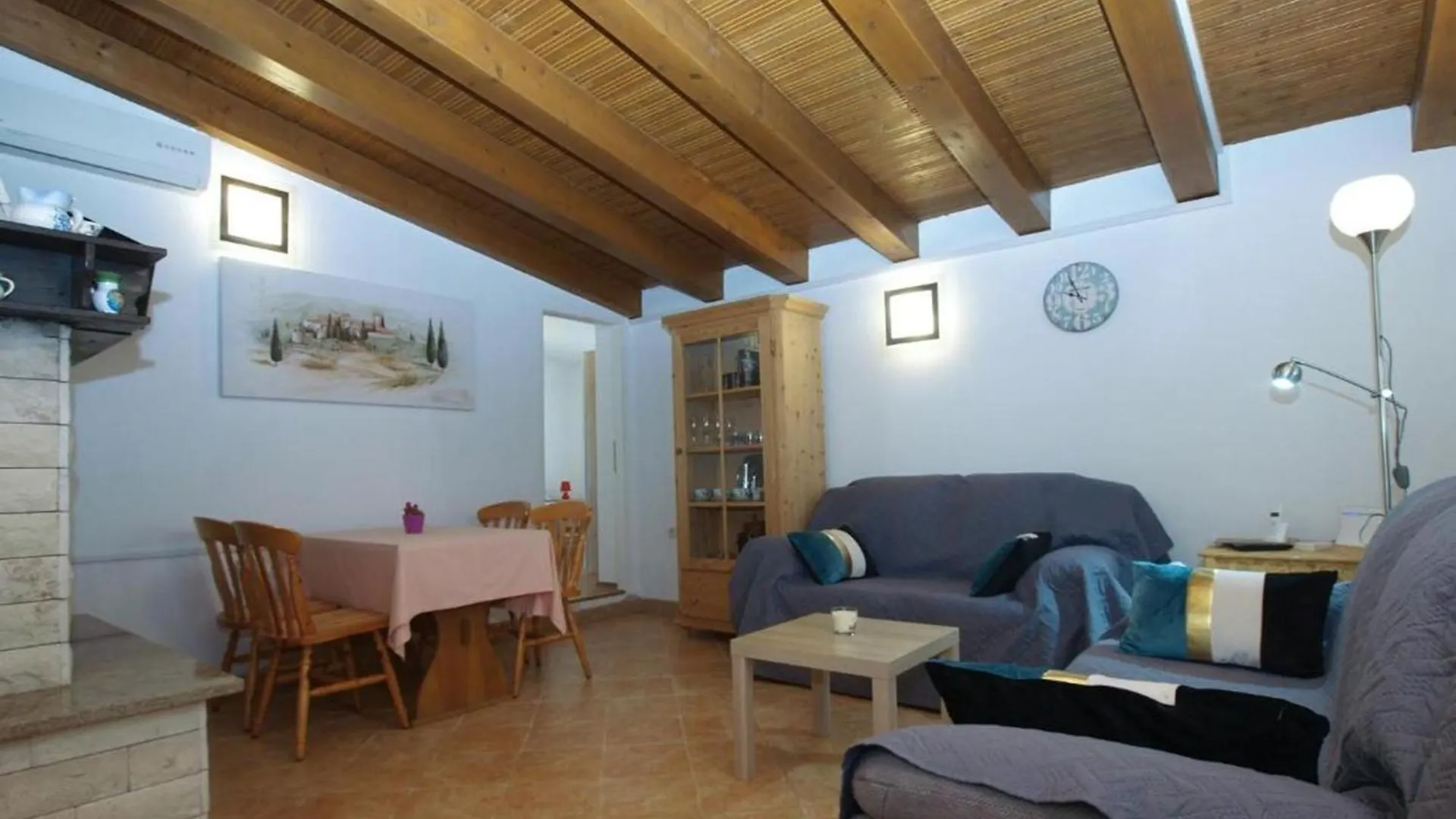 Cozy Apartment With Spacious Garden バニョレ クロアチア